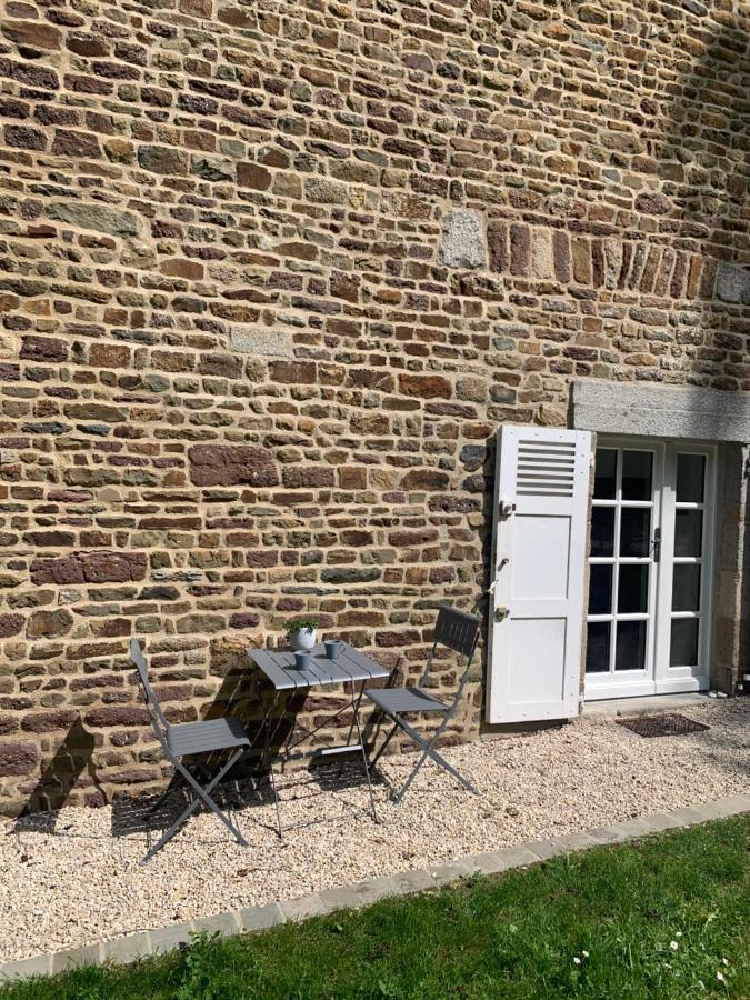 Le Logis K, Le Charme Au Coeur De Saint Pair Apartment Exterior photo