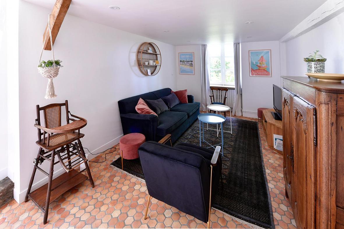 Le Logis K, Le Charme Au Coeur De Saint Pair Apartment Exterior photo
